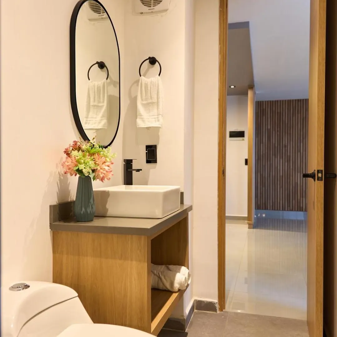 Stadium Hideaway Rosa Negra Jacuzzi Medellín