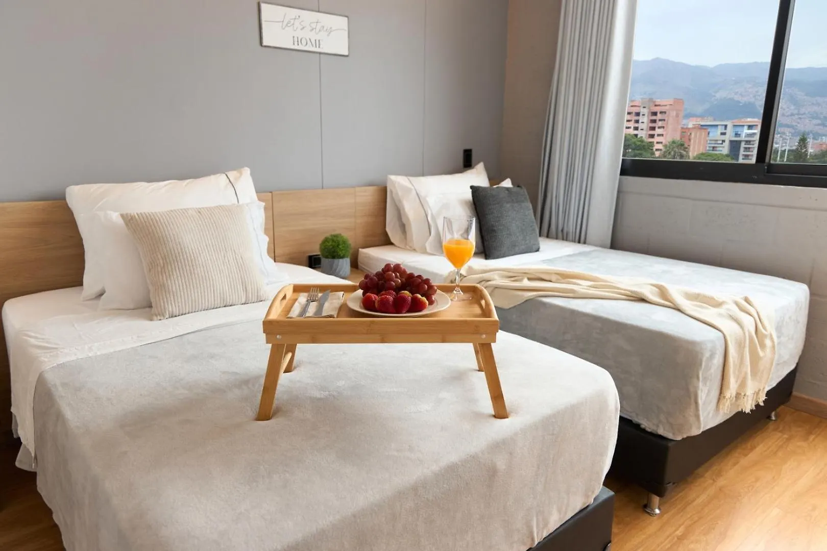 Stadium Hideaway Rosa Negra Jacuzzi Medellín Colombia